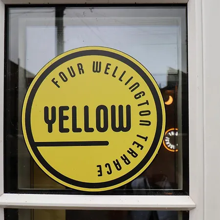 דירה Yellow *